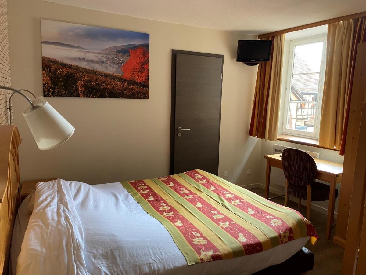 Hotel Au Cerf Рикевир Экстерьер фото